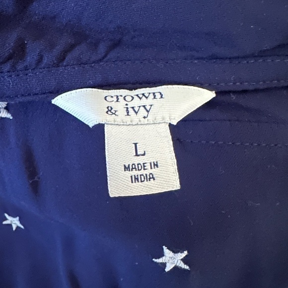 Crown & Ivy Sleeveless Tiered Tunic with Floppy Collar - Picture 6 of 6